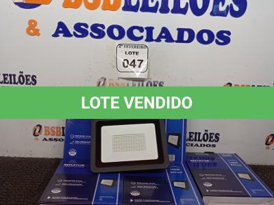 LOTE 047 - 05 REFLETORES DE LED AMBIENTE EXTERNO 100W CADA. (NOVO). (NO ESTADO) ATENÇÃO! FAZER A VISITAÇÃO ANTES DE ARREMATAR, NÃO SABEMOS SE FUNCIONA. LEILÃO NÃO TEM GARANTIA E NEM DEVOLUÇÃO, SUJEITO A POSSÍVEIS AVARIAS VISÍVEIS/OCULTAS E/OU AUSÊNCIA DE COMPONENTES.