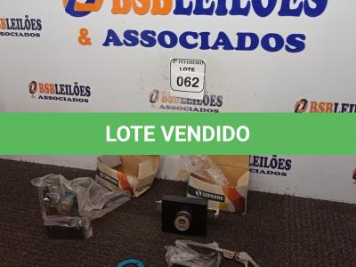 LOTE 062 - 02 FECHADURAS MARCA SOPRANO. (NOVO) (NO ESTADO) ATENÇÃO! FAZER A VISITAÇÃO ANTES DE ARREMATAR, NÃO SABEMOS SE FUNCIONA. LEILÃO NÃO TEM GARANTIA E NEM DEVOLUÇÃO, SUJEITO A POSSÍVEIS AVARIAS VISÍVEIS/OCULTAS E/OU AUSÊNCIA DE COMPONENTES.