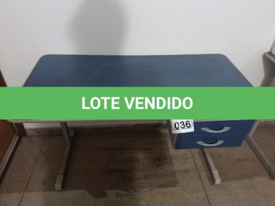 LOTE 036 - 01 MESA PARA ESCRITÓRIO. (NO ESTADO) ATENÇÃO! FAZER A VISITAÇÃO ANTES DE ARREMATAR, NÃO SABEMOS SE FUNCIONA. LEILÃO NÃO TEM GARANTIA E NEM DEVOLUÇÃO, SUJEITO A POSSÍVEIS AVARIAS VISÍVEIS/OCULTAS E/OU AUSÊNCIA DE COMPONENTES.