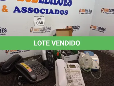 LOTE 030 - 05 APARELHOS TELEFÔNICOS, SENDO 02 SEM FIO, 01 TELEFONE AURICULAR E 01 APARELHO DE NEBULIZAÇÃO. (NO ESTADO) ATENÇÃO! FAZER A VISITAÇÃO ANTES DE ARREMATAR, NÃO SABEMOS SE FUNCIONA. LEILÃO NÃO TEM GARANTIA E NEM DEVOLUÇÃO, SUJEITO A POSSÍVEIS AVARIAS VISÍVEIS/OCULTAS E/OU AUSÊNCIA DE COMPONENTES.
