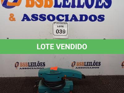 LOTE 039 - 01 LIXADEIRA MARCA MAKITA 220V. (NO ESTADO) ATENÇÃO! FAZER A VISITAÇÃO ANTES DE ARREMATAR, NÃO SABEMOS SE FUNCIONA. LEILÃO NÃO TEM GARANTIA E NEM DEVOLUÇÃO, SUJEITO A POSSÍVEIS AVARIAS VISÍVEIS/OCULTAS E/OU AUSÊNCIA DE COMPONENTES.