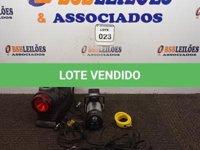 LOTE 023 - 02 COMPRESSORES PORTÁTIL. (NO ESTADO) ATENÇÃO! FAZER A VISITAÇÃO ANTES DE ARREMATAR, NÃO SABEMOS SE FUNCIONA. LEILÃO NÃO TEM GARANTIA E NEM DEVOLUÇÃO, SUJEITO A POSSÍVEIS AVARIAS VISÍVEIS/OCULTAS E/OU AUSÊNCIA DE COMPONENTES.