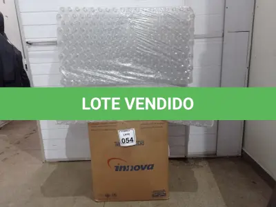 LOTE 054 - 01 CAIXA COM TAMPAS DE GARRAFA PET E 02 FARDOS DE GARRAFA PET DE 270ML. (NO ESTADO) ATENÇÃO! FAZER A VISITAÇÃO ANTES DE ARREMATAR, NÃO SABEMOS SE FUNCIONA. LEILÃO NÃO TEM GARANTIA E NEM DEVOLUÇÃO, SUJEITO A POSSÍVEIS AVARIAS VISÍVEIS/OCULTAS E/OU AUSÊNCIA DE COMPONENTES.