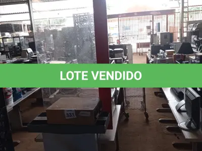 LOTE 331 - 01 EXPOSITOR DE PROPAGANDAS. (NO ESTADO) ATENÇÃO! FAZER A VISITAÇÃO ANTES DE ARREMATAR, NÃO SABEMOS SE FUNCIONA. LEILÃO NÃO TEM GARANTIA E NEM DEVOLUÇÃO, SUJEITO A POSSÍVEIS AVARIAS VISÍVEIS/OCULTAS E/OU AUSÊNCIA DE COMPONENTES.