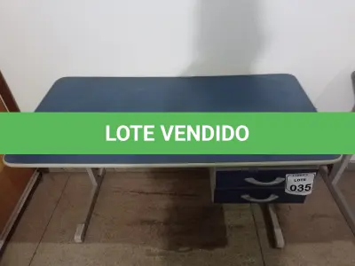 LOTE 035 - 01 MESA PARA ESCRITÓRIO. (NO ESTADO) ATENÇÃO! FAZER A VISITAÇÃO ANTES DE ARREMATAR, NÃO SABEMOS SE FUNCIONA. LEILÃO NÃO TEM GARANTIA E NEM DEVOLUÇÃO, SUJEITO A POSSÍVEIS AVARIAS VISÍVEIS/OCULTAS E/OU AUSÊNCIA DE COMPONENTES.