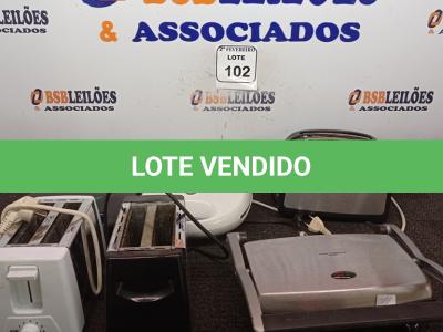 LOTE 102 - 03 SANDUICHEIRAS MARCAS E MODELOS DIVERSOS E 03 TORRADEIRAS. (NO ESTADO) ATENÇÃO! FAZER A VISITAÇÃO ANTES DE ARREMATAR, NÃO SABEMOS SE FUNCIONA. LEILÃO NÃO TEM GARANTIA E NEM DEVOLUÇÃO, SUJEITO A POSSÍVEIS AVARIAS VISÍVEIS/OCULTAS E/OU AUSÊNCIA DE COMPONENTES.