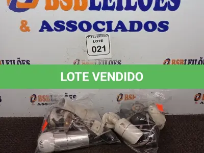 LOTE 021 - 01 LOTE COM CÂMERAS DE SEGURANÇA MARCAS E MODELOS DIVERSOS. (NO ESTADO) ATENÇÃO! FAZER A VISITAÇÃO ANTES DE ARREMATAR, NÃO SABEMOS SE FUNCIONA. LEILÃO NÃO TEM GARANTIA E NEM DEVOLUÇÃO, SUJEITO A POSSÍVEIS AVARIAS VISÍVEIS/OCULTAS E/OU AUSÊNCIA DE COMPONENTES.