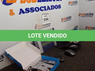LOTE 036 - 02 TV’S BOX USB 2.0, 03 MOUSES SEM FIO E 01 PORTA RETRATO DIGITAL. (NO ESTADO) ATENÇÃO! FAZER A VISITAÇÃO ANTES DE ARREMATAR, NÃO SABEMOS SE FUNCIONA. LEILÃO NÃO TEM GARANTIA E NEM DEVOLUÇÃO, SUJEITO A POSSÍVEIS AVARIAS VISÍVEIS/OCULTAS E/OU AUSÊNCIA DE COMPONENTES.