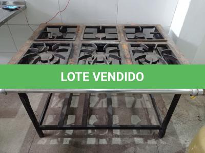 LOTE 007 - 01 FOGÃO INDUSTRIAL DE 6 BOCAS. (NO ESTADO) ATENÇÃO! FAZER A VISITAÇÃO ANTES DE ARREMATAR, NÃO SABEMOS SE FUNCIONA. LEILÃO NÃO TEM GARANTIA E NEM DEVOLUÇÃO, SUJEITO A POSSÍVEIS AVARIAS VISÍVEIS/OCULTAS E/OU AUSÊNCIA DE COMPONENTES.