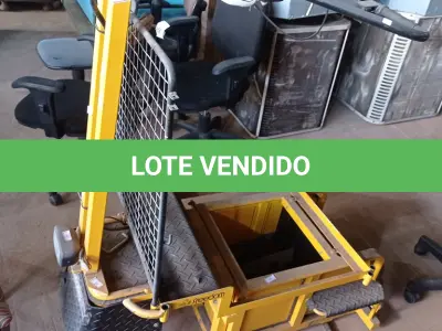 LOTE 425 - 01 CARRINHO PARA CARGA SEM RODAS E COM MOTOR (NO ESTADO) ATENÇÃO! FAZER A VISITAÇÃO ANTES DE ARREMATAR, NÃO SABEMOS SE FUNCIONA. LEILÃO NÃO TEM GARANTIA E NEM DEVOLUÇÃO, SUJEITO A POSSÍVEIS AVARIAS VISÍVEIS/OCULTAS E/OU AUSÊNCIA DE COMPONENTES.