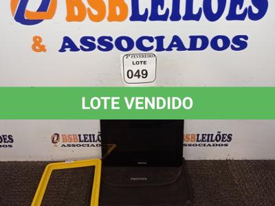 LOTE 049 - 01 TABLET SEM CARREGADOR MARCA POSITIVO. (NO ESTADO) ATENÇÃO! FAZER A VISITAÇÃO ANTES DE ARREMATAR, NÃO SABEMOS SE FUNCIONA. LEILÃO NÃO TEM GARANTIA E NEM DEVOLUÇÃO, SUJEITO A POSSÍVEIS AVARIAS VISÍVEIS/OCULTAS E/OU AUSÊNCIA DE COMPONENTES.