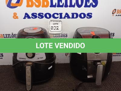 LOTE 092 - 02 AIR FRYER COM AVARIAS. (NO ESTADO) ATENÇÃO! FAZER A VISITAÇÃO ANTES DE ARREMATAR, NÃO SABEMOS SE FUNCIONA. LEILÃO NÃO TEM GARANTIA E NEM DEVOLUÇÃO, SUJEITO A POSSÍVEIS AVARIAS VISÍVEIS/OCULTAS E/OU AUSÊNCIA DE COMPONENTES.
