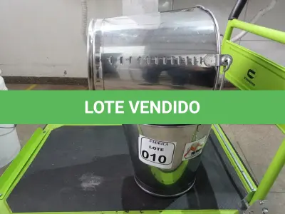 LOTE 010 - 02 BALDES SEM INOX. (NO ESTADO) ATENÇÃO! FAZER A VISITAÇÃO ANTES DE ARREMATAR, NÃO SABEMOS SE FUNCIONA. LEILÃO NÃO TEM GARANTIA E NEM DEVOLUÇÃO, SUJEITO A POSSÍVEIS AVARIAS VISÍVEIS/OCULTAS E/OU AUSÊNCIA DE COMPONENTES.