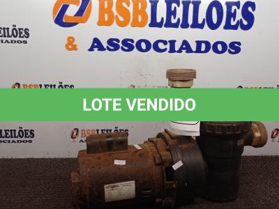 LOTE 221 -  01 MOTOR DE INDUÇÃO MONOFÁSICO MARCA KOHL BACH PARA PISCINA. (NO ESTADO) ATENÇÃO! FAZER A VISITAÇÃO ANTES DE ARREMATAR, NÃO SABEMOS SE FUNCIONA. LEILÃO NÃO TEM GARANTIA E NEM DEVOLUÇÃO, SUJEITO A POSSÍVEIS AVARIAS VISÍVEIS/OCULTAS E/OU AUSÊNCIA DE COMPONENTES.