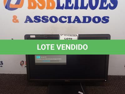 LOTE 144 - 01 MONITOR LCD MARCA DELL. (NO ESTADO) ATENÇÃO! FAZER A VISITAÇÃO ANTES DE ARREMATAR, NÃO SABEMOS SE FUNCIONA. LEILÃO NÃO TEM GARANTIA E NEM DEVOLUÇÃO, SUJEITO A POSSÍVEIS AVARIAS VISÍVEIS/OCULTAS E/OU AUSÊNCIA DE COMPONENTES.