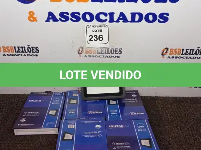 LOTE 236 - 05 REFLETORES DE LED AMBIENTE EXTERNO 100W CADA(NOVO). (NO ESTADO) ATENÇÃO! FAZER A VISITAÇÃO ANTES DE ARREMATAR, NÃO SABEMOS SE FUNCIONA. LEILÃO NÃO TEM GARANTIA E NEM DEVOLUÇÃO, SUJEITO A POSSÍVEIS AVARIAS VISÍVEIS/OCULTAS E/OU AUSÊNCIA DE COMPONENTES.