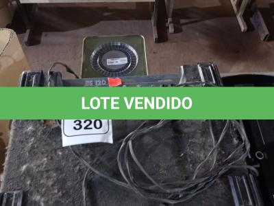 LOTE 320 - 01 CAIXA DE SOM AMPLIFICADA MARCA STANER. (NO ESTADO) ATENÇÃO! FAZER A VISITAÇÃO ANTES DE ARREMATAR, NÃO SABEMOS SE FUNCIONA. LEILÃO NÃO TEM GARANTIA E NEM DEVOLUÇÃO, SUJEITO A POSSÍVEIS AVARIAS VISÍVEIS/OCULTAS E/OU AUSÊNCIA DE COMPONENTES.