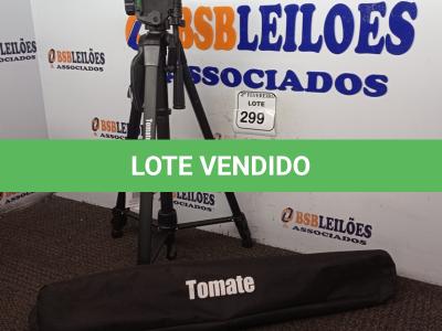 LOTE 299 - 01 TRIPÉ P/CÂMERA FOTOGRÁFICA MARCA TOMATE MODELO MTG-3016. (NO ESTADO) ATENÇÃO! FAZER A VISITAÇÃO ANTES DE ARREMATAR, NÃO SABEMOS SE FUNCIONA. LEILÃO NÃO TEM GARANTIA E NEM DEVOLUÇÃO, SUJEITO A POSSÍVEIS AVARIAS VISÍVEIS/OCULTAS E/OU AUSÊNCIA DE COMPONENTES.