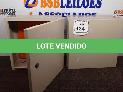 LOTE 134 - 02 QUADROS ELÉTRICOS. (NO ESTADO) ATENÇÃO! FAZER A VISITAÇÃO ANTES DE ARREMATAR, NÃO SABEMOS SE FUNCIONA. LEILÃO NÃO TEM GARANTIA E NEM DEVOLUÇÃO, SUJEITO A POSSÍVEIS AVARIAS VISÍVEIS/OCULTAS E/OU AUSÊNCIA DE COMPONENTES.