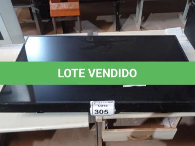 LOTE 305 - 01 MONITOR P/CÂMERA DE SEGURANÇA MARCA SAMSUNG. (NO ESTADO) ATENÇÃO! FAZER A VISITAÇÃO ANTES DE ARREMATAR, NÃO SABEMOS SE FUNCIONA. LEILÃO NÃO TEM GARANTIA E NEM DEVOLUÇÃO, SUJEITO A POSSÍVEIS AVARIAS VISÍVEIS/OCULTAS E/OU AUSÊNCIA DE COMPONENTES.
