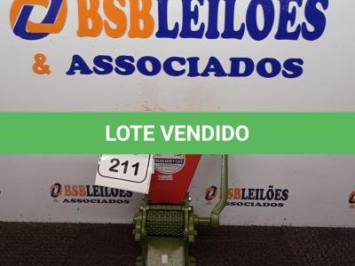 LOTE 211 - 01 DESCASCADOR DE CAFÉ MARCA BOTINI.  (NO ESTADO) ATENÇÃO! FAZER A VISITAÇÃO ANTES DE ARREMATAR, NÃO SABEMOS SE FUNCIONA. LEILÃO NÃO TEM GARANTIA E NEM DEVOLUÇÃO, SUJEITO A POSSÍVEIS AVARIAS VISÍVEIS/OCULTAS E/OU AUSÊNCIA DE COMPONENTES.