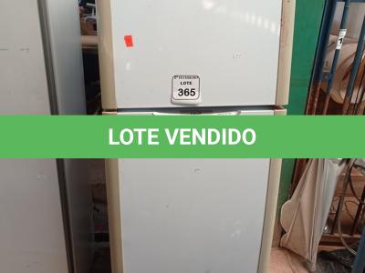 LOTE 365 -  01 GELADEIRA DUPLEX FROST FRE 410 FRESH. (NO ESTADO) ATENÇÃO! FAZER A VISITAÇÃO ANTES DE ARREMATAR, NÃO SABEMOS SE FUNCIONA. LEILÃO NÃO TEM GARANTIA E NEM DEVOLUÇÃO, SUJEITO A POSSÍVEIS AVARIAS VISÍVEIS/OCULTAS E/OU AUSÊNCIA DE COMPONENTES.