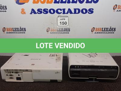 LOTE 150 - 02 RETROPROJETORES MULTIMÍDIA PARA RETIRADA DE PEÇAS MARCA SONY. (NO ESTADO) ATENÇÃO! FAZER A VISITAÇÃO ANTES DE ARREMATAR, NÃO SABEMOS SE FUNCIONA. LEILÃO NÃO TEM GARANTIA E NEM DEVOLUÇÃO, SUJEITO A POSSÍVEIS AVARIAS VISÍVEIS/OCULTAS E/OU AUSÊNCIA DE COMPONENTES.
