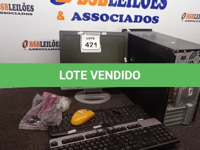 LOTE 421 - 01 CPU COM MONITOR AOC, TECLADO E MOUSE (NO ESTADO) ATENÇÃO! FAZER A VISITAÇÃO ANTES DE ARREMATAR, NÃO SABEMOS SE FUNCIONA. LEILÃO NÃO TEM GARANTIA E NEM DEVOLUÇÃO, SUJEITO A POSSÍVEIS AVARIAS VISÍVEIS/OCULTAS E/OU AUSÊNCIA DE COMPONENTES.