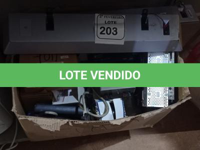 LOTE 203 -  01 LOTE COM ELETRÔNICOS DIVERSOS. (NO ESTADO) ATENÇÃO! FAZER A VISITAÇÃO ANTES DE ARREMATAR, NÃO SABEMOS SE FUNCIONA. LEILÃO NÃO TEM GARANTIA E NEM DEVOLUÇÃO, SUJEITO A POSSÍVEIS AVARIAS VISÍVEIS/OCULTAS E/OU AUSÊNCIA DE COMPONENTES.