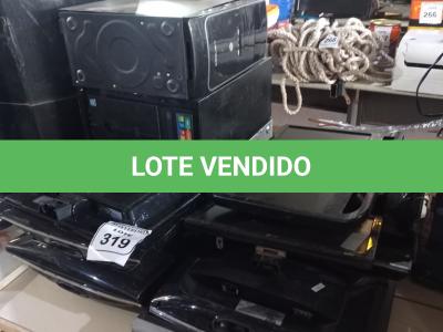 LOTE 319 - 10 MONITORES LCD MARCAS E MODELOS DIVERSOS P/RETIRADA DE PEÇAS E 03 CPU’S.  (NO ESTADO) ATENÇÃO! FAZER A VISITAÇÃO ANTES DE ARREMATAR, NÃO SABEMOS SE FUNCIONA. LEILÃO NÃO TEM GARANTIA E NEM DEVOLUÇÃO, SUJEITO A POSSÍVEIS AVARIAS VISÍVEIS/OCULTAS E/OU AUSÊNCIA DE COMPONENTES.