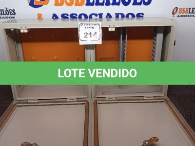 LOTE 214 - 02 QUADROS ELÉTRICOS.  (NO ESTADO) ATENÇÃO! FAZER A VISITAÇÃO ANTES DE ARREMATAR, NÃO SABEMOS SE FUNCIONA. LEILÃO NÃO TEM GARANTIA E NEM DEVOLUÇÃO, SUJEITO A POSSÍVEIS AVARIAS VISÍVEIS/OCULTAS E/OU AUSÊNCIA DE COMPONENTES.