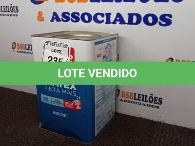 LOTE 235 - 01 LATA DE TINTA IQUINE DIATEX BASE P 18 L. (NO ESTADO) ATENÇÃO! FAZER A VISITAÇÃO ANTES DE ARREMATAR, NÃO SABEMOS SE FUNCIONA. LEILÃO NÃO TEM GARANTIA E NEM DEVOLUÇÃO, SUJEITO A POSSÍVEIS AVARIAS VISÍVEIS/OCULTAS E/OU AUSÊNCIA DE COMPONENTES.