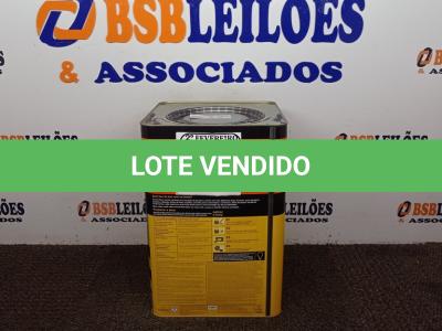 LOTE 321 -  01 LATA DE TINTA DE PISO MARCA SUVINIL NA COR CINZA ESCURO FOSCO. (NO ESTADO) ATENÇÃO! FAZER A VISITAÇÃO ANTES DE ARREMATAR, NÃO SABEMOS SE FUNCIONA. LEILÃO NÃO TEM GARANTIA E NEM DEVOLUÇÃO, SUJEITO A POSSÍVEIS AVARIAS VISÍVEIS/OCULTAS E/OU AUSÊNCIA DE COMPONENTES.