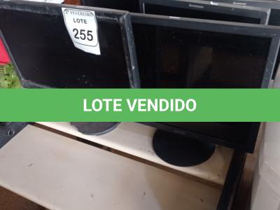LOTE 255 - 07 MONITORES LCD MARCAS E MODELOS DIVERSOS. (NO ESTADO) ATENÇÃO! FAZER A VISITAÇÃO ANTES DE ARREMATAR, NÃO SABEMOS SE FUNCIONA. LEILÃO NÃO TEM GARANTIA E NEM DEVOLUÇÃO, SUJEITO A POSSÍVEIS AVARIAS VISÍVEIS/OCULTAS E/OU AUSÊNCIA DE COMPONENTES.