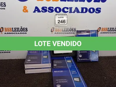 LOTE 246 - 05 REFLETORES DE LED AMBIENTE EXTERNO 100W CADA(NOVO). (NO ESTADO) ATENÇÃO! FAZER A VISITAÇÃO ANTES DE ARREMATAR, NÃO SABEMOS SE FUNCIONA. LEILÃO NÃO TEM GARANTIA E NEM DEVOLUÇÃO, SUJEITO A POSSÍVEIS AVARIAS VISÍVEIS/OCULTAS E/OU AUSÊNCIA DE COMPONENTES.