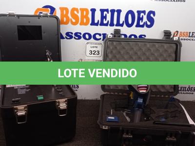 LOTE 323 - 01 RADAR MÓVEL.  (NO ESTADO) ATENÇÃO! FAZER A VISITAÇÃO ANTES DE ARREMATAR, NÃO SABEMOS SE FUNCIONA. LEILÃO NÃO TEM GARANTIA E NEM DEVOLUÇÃO, SUJEITO A POSSÍVEIS AVARIAS VISÍVEIS/OCULTAS E/OU AUSÊNCIA DE COMPONENTES.