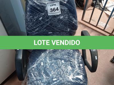 LOTE 364 -  01 CADEIRA GIRATÓRIA PARA ESCRITÓRIO. (NO ESTADO) ATENÇÃO! FAZER A VISITAÇÃO ANTES DE ARREMATAR, NÃO SABEMOS SE FUNCIONA. LEILÃO NÃO TEM GARANTIA E NEM DEVOLUÇÃO, SUJEITO A POSSÍVEIS AVARIAS VISÍVEIS/OCULTAS E/OU AUSÊNCIA DE COMPONENTES.