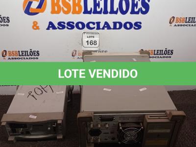 LOTE 168 - 01 APARELHO DE ANALISE 8563EC E 01 FREQUENCÍMETRO. (NO ESTADO) ATENÇÃO! FAZER A VISITAÇÃO ANTES DE ARREMATAR, NÃO SABEMOS SE FUNCIONA. LEILÃO NÃO TEM GARANTIA E NEM DEVOLUÇÃO, SUJEITO A POSSÍVEIS AVARIAS VISÍVEIS/OCULTAS E/OU AUSÊNCIA DE COMPONENTES.