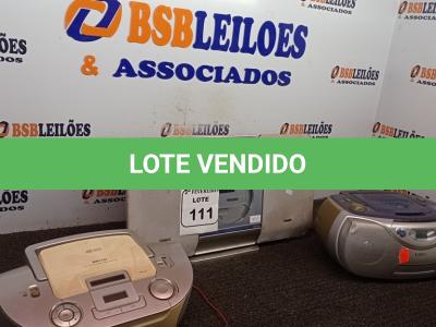 LOTE 111 - 03 MICRO SYSTEM.  (NO ESTADO) ATENÇÃO! FAZER A VISITAÇÃO ANTES DE ARREMATAR, NÃO SABEMOS SE FUNCIONA. LEILÃO NÃO TEM GARANTIA E NEM DEVOLUÇÃO, SUJEITO A POSSÍVEIS AVARIAS VISÍVEIS/OCULTAS E/OU AUSÊNCIA DE COMPONENTES.