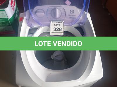 LOTE 328 - 01 MÁQUINA DE LAVAR ROUPAS ELECTROLUX 8 KG. (NO ESTADO) ATENÇÃO! FAZER A VISITAÇÃO ANTES DE ARREMATAR, NÃO SABEMOS SE FUNCIONA. LEILÃO NÃO TEM GARANTIA E NEM DEVOLUÇÃO, SUJEITO A POSSÍVEIS AVARIAS VISÍVEIS/OCULTAS E/OU AUSÊNCIA DE COMPONENTES.