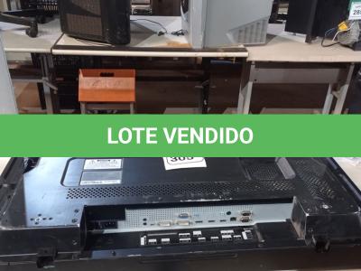 LOTE 305 - 01 MONITOR P/CÂMERA DE SEGURANÇA MARCA SAMSUNG. (NO ESTADO) ATENÇÃO! FAZER A VISITAÇÃO ANTES DE ARREMATAR, NÃO SABEMOS SE FUNCIONA. LEILÃO NÃO TEM GARANTIA E NEM DEVOLUÇÃO, SUJEITO A POSSÍVEIS AVARIAS VISÍVEIS/OCULTAS E/OU AUSÊNCIA DE COMPONENTES.