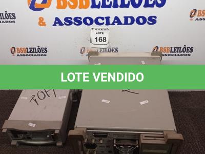 LOTE 168 - 01 APARELHO DE ANALISE 8563EC E 01 FREQUENCÍMETRO. (NO ESTADO) ATENÇÃO! FAZER A VISITAÇÃO ANTES DE ARREMATAR, NÃO SABEMOS SE FUNCIONA. LEILÃO NÃO TEM GARANTIA E NEM DEVOLUÇÃO, SUJEITO A POSSÍVEIS AVARIAS VISÍVEIS/OCULTAS E/OU AUSÊNCIA DE COMPONENTES.