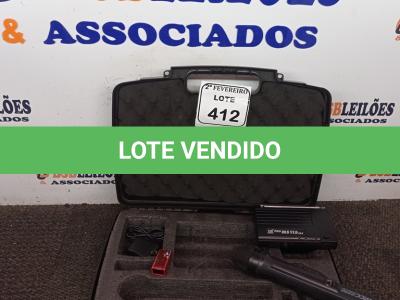 LOTE 412 - 01 MALETA COM 01 MICROFONE E 01 RECEPTOR TSI PRO MS115 CLI. (NO ESTADO) ATENÇÃO! FAZER A VISITAÇÃO ANTES DE ARREMATAR, NÃO SABEMOS SE FUNCIONA. LEILÃO NÃO TEM GARANTIA E NEM DEVOLUÇÃO, SUJEITO A POSSÍVEIS AVARIAS VISÍVEIS/OCULTAS E/OU AUSÊNCIA DE COMPONENTES.