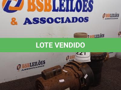 LOTE 221 -  01 MOTOR DE INDUÇÃO MONOFÁSICO MARCA KOHL BACH PARA PISCINA. (NO ESTADO) ATENÇÃO! FAZER A VISITAÇÃO ANTES DE ARREMATAR, NÃO SABEMOS SE FUNCIONA. LEILÃO NÃO TEM GARANTIA E NEM DEVOLUÇÃO, SUJEITO A POSSÍVEIS AVARIAS VISÍVEIS/OCULTAS E/OU AUSÊNCIA DE COMPONENTES.