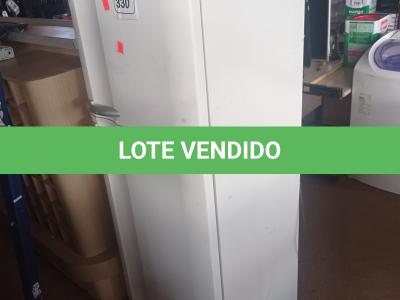 LOTE 330 -  01 GELADEIRA BRASTEMP 220 VOLTS. (NO ESTADO) ATENÇÃO! FAZER A VISITAÇÃO ANTES DE ARREMATAR, NÃO SABEMOS SE FUNCIONA. LEILÃO NÃO TEM GARANTIA E NEM DEVOLUÇÃO, SUJEITO A POSSÍVEIS AVARIAS VISÍVEIS/OCULTAS E/OU AUSÊNCIA DE COMPONENTES.