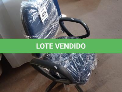 LOTE 416 -  01 CADEIRA GIRATÓRIA PARA ESCRITÓRIO. (NO ESTADO) ATENÇÃO! FAZER A VISITAÇÃO ANTES DE ARREMATAR, NÃO SABEMOS SE FUNCIONA. LEILÃO NÃO TEM GARANTIA E NEM DEVOLUÇÃO, SUJEITO A POSSÍVEIS AVARIAS VISÍVEIS/OCULTAS E/OU AUSÊNCIA DE COMPONENTES.