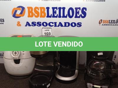 LOTE 103 - 03 CAFETEIRAS MARCAS E MODELOS DIVERSOS E 01 AIR FRYER MARCA PHILCO. (NO ESTADO) ATENÇÃO! FAZER A VISITAÇÃO ANTES DE ARREMATAR, NÃO SABEMOS SE FUNCIONA. LEILÃO NÃO TEM GARANTIA E NEM DEVOLUÇÃO, SUJEITO A POSSÍVEIS AVARIAS VISÍVEIS/OCULTAS E/OU AUSÊNCIA DE COMPONENTES.