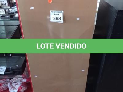 LOTE 398 - 01 GELADEIRA MARCA CONSUL 220V. (NO ESTADO) ATENÇÃO! FAZER A VISITAÇÃO ANTES DE ARREMATAR, NÃO SABEMOS SE FUNCIONA. LEILÃO NÃO TEM GARANTIA E NEM DEVOLUÇÃO, SUJEITO A POSSÍVEIS AVARIAS VISÍVEIS/OCULTAS E/OU AUSÊNCIA DE COMPONENTES.