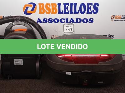 LOTE 117 - 01 BAÚ PARA MOTO E 01 ASPIRADOR DE PÓ MARCA PHILCO. (NO ESTADO) ATENÇÃO! FAZER A VISITAÇÃO ANTES DE ARREMATAR, NÃO SABEMOS SE FUNCIONA. LEILÃO NÃO TEM GARANTIA E NEM DEVOLUÇÃO, SUJEITO A POSSÍVEIS AVARIAS VISÍVEIS/OCULTAS E/OU AUSÊNCIA DE COMPONENTES.