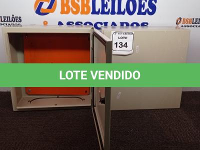 LOTE 134 - 02 QUADROS ELÉTRICOS. (NO ESTADO) ATENÇÃO! FAZER A VISITAÇÃO ANTES DE ARREMATAR, NÃO SABEMOS SE FUNCIONA. LEILÃO NÃO TEM GARANTIA E NEM DEVOLUÇÃO, SUJEITO A POSSÍVEIS AVARIAS VISÍVEIS/OCULTAS E/OU AUSÊNCIA DE COMPONENTES.